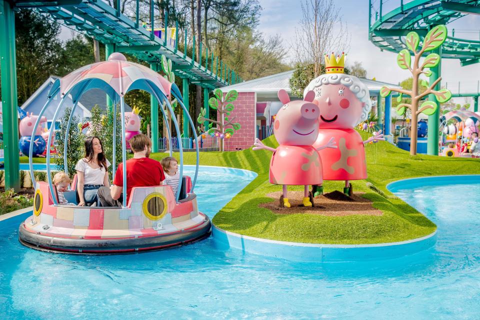  Grampy Rabbit’s Sailing Club is a water ride that the whole family will enjoy