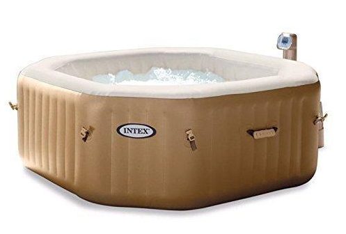  You can save £200 on this hot tub