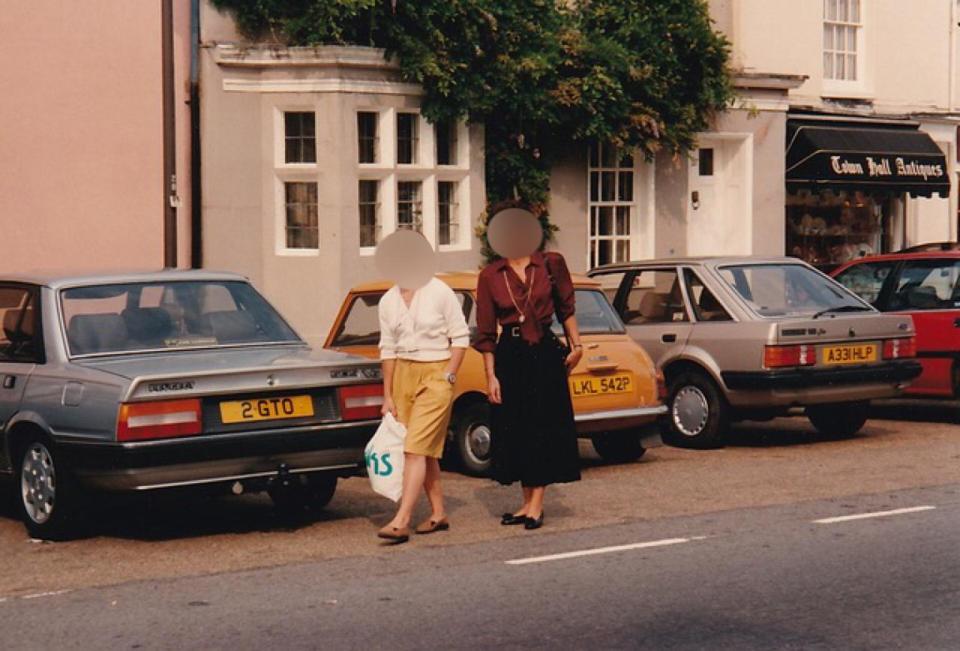 The plate on a Peugeot 505