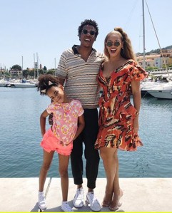  Beyonce, Jay-Z, and their daughter, Blue Ivy