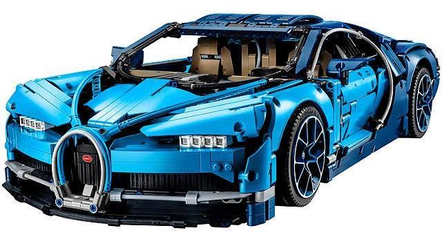  This year's Lego Technic is the Bugatti Chiron supercar