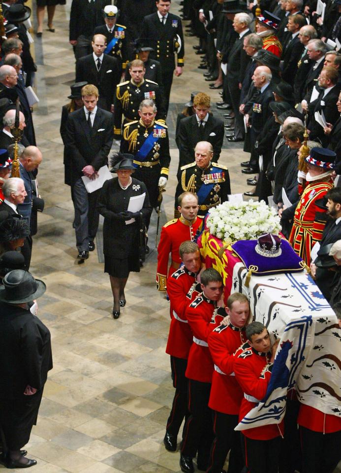  The funeral of the Queen Mother took place in Westminster Abbey, London