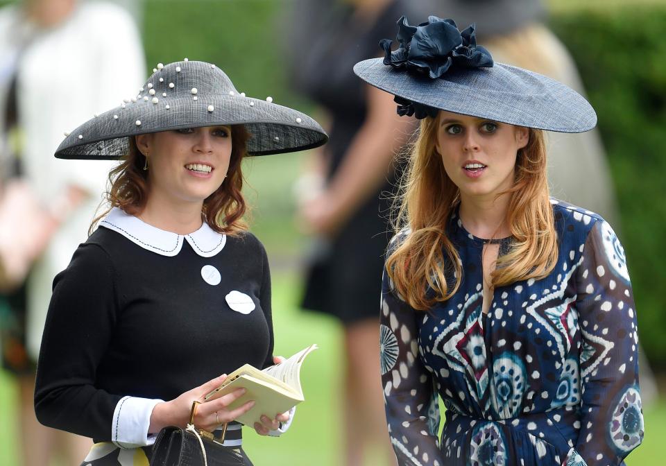  Princess Beatrice (R) and Princess Eugenie are close in age