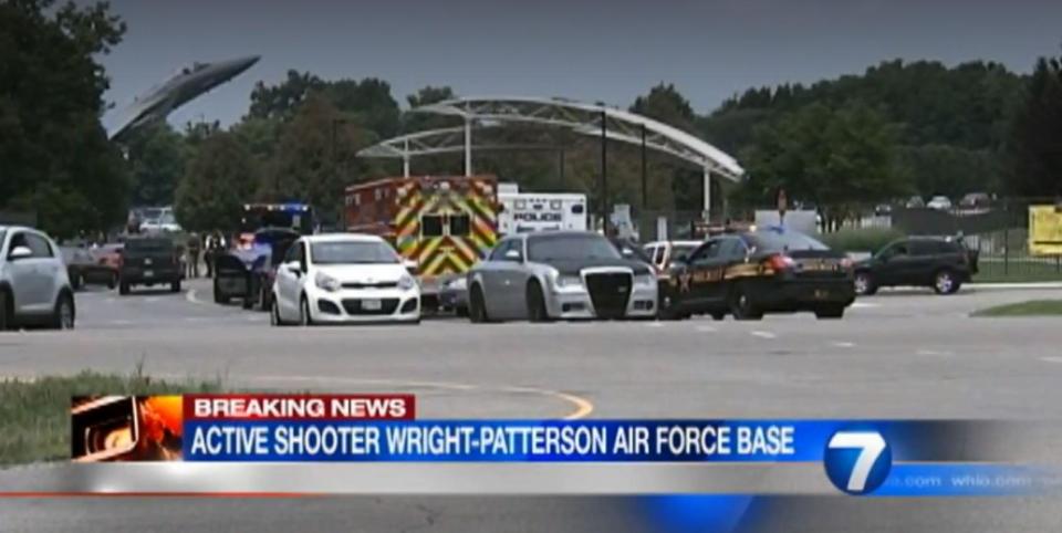  Police gunmen have surrounded the military compound in Ohio