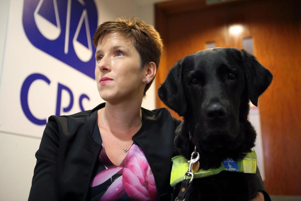  Eran Cutliffe and her guide dog Lexy