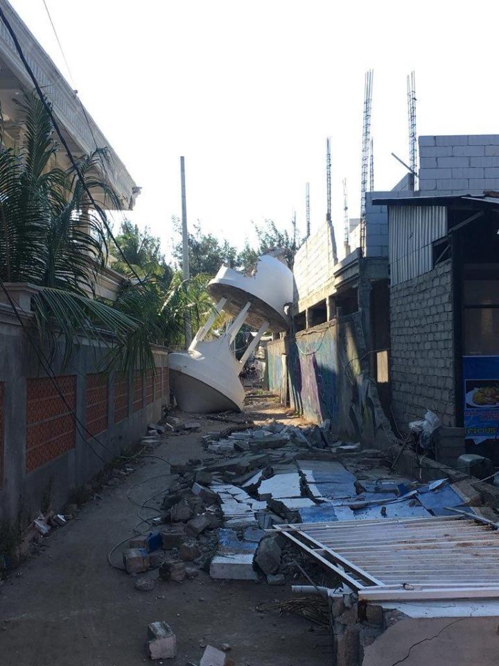  Gili Trawangan was devastated by the second earthquake to hit the region in a week