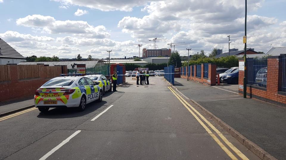  Armed police have surrounded prison