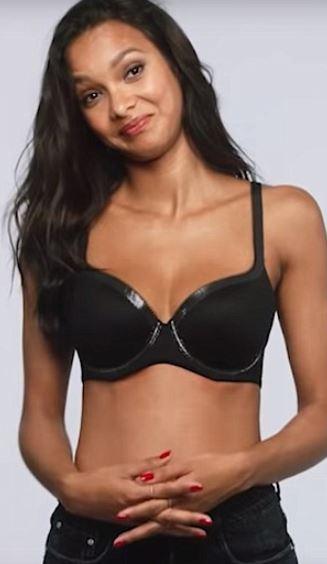  Lais' new bra fit her much better, with less spillage over the top