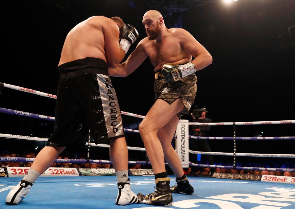  Tyson Fury won every single round against the Italian 