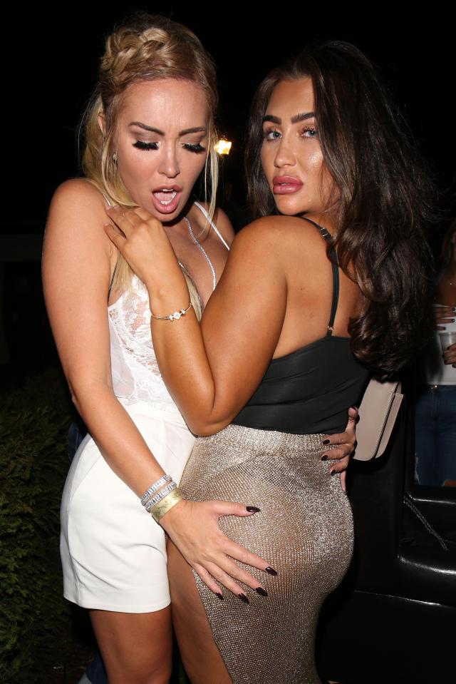 Lauren showed off her famous bum at the bash