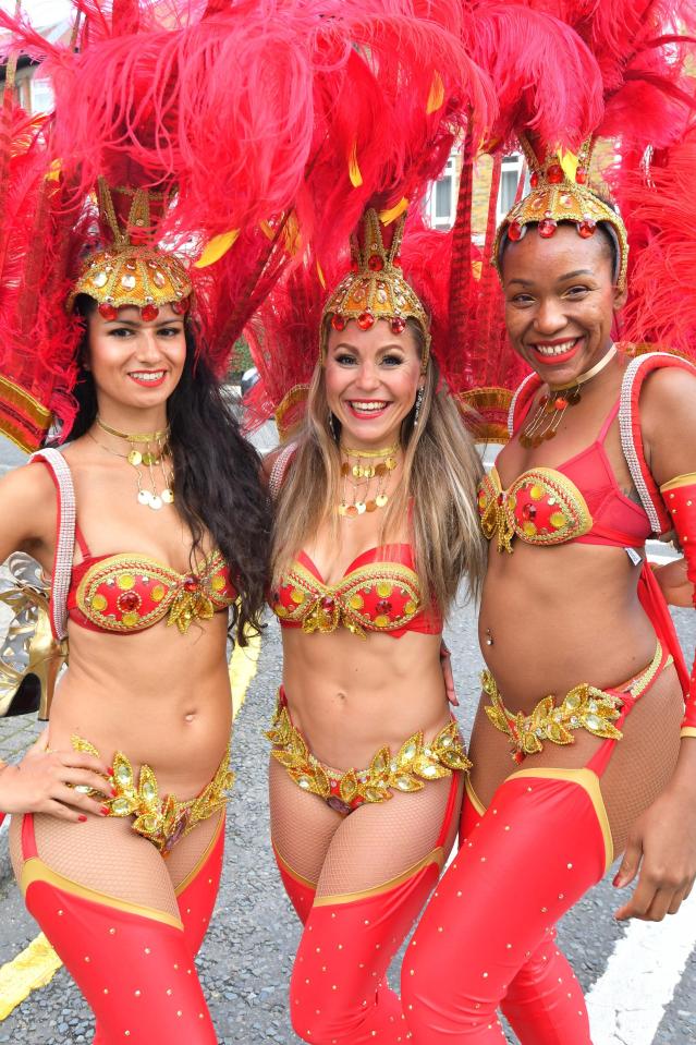  Stunning dancers were pictured in feather headdresses