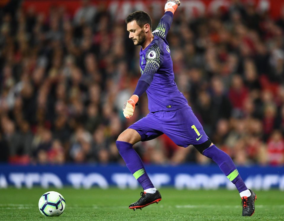  Hugo Lloris has kept the Spurs captaincy following talks with Mauricio Pochettino