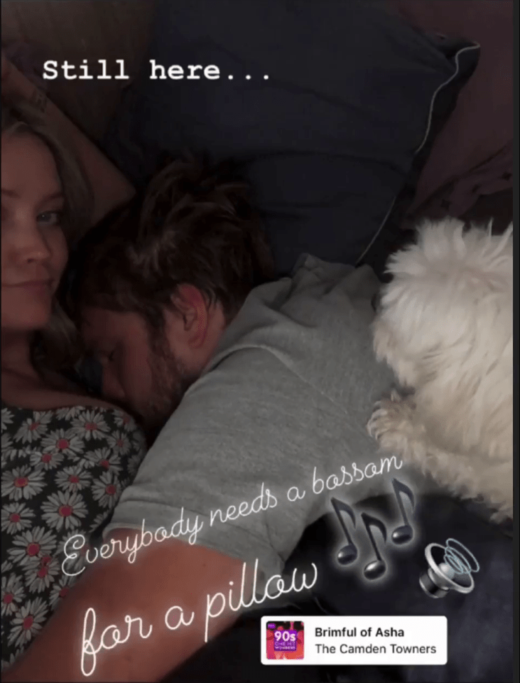  Iain Stirling caught up on some much needed sleep while resting on girlfriend Laura Whitmore