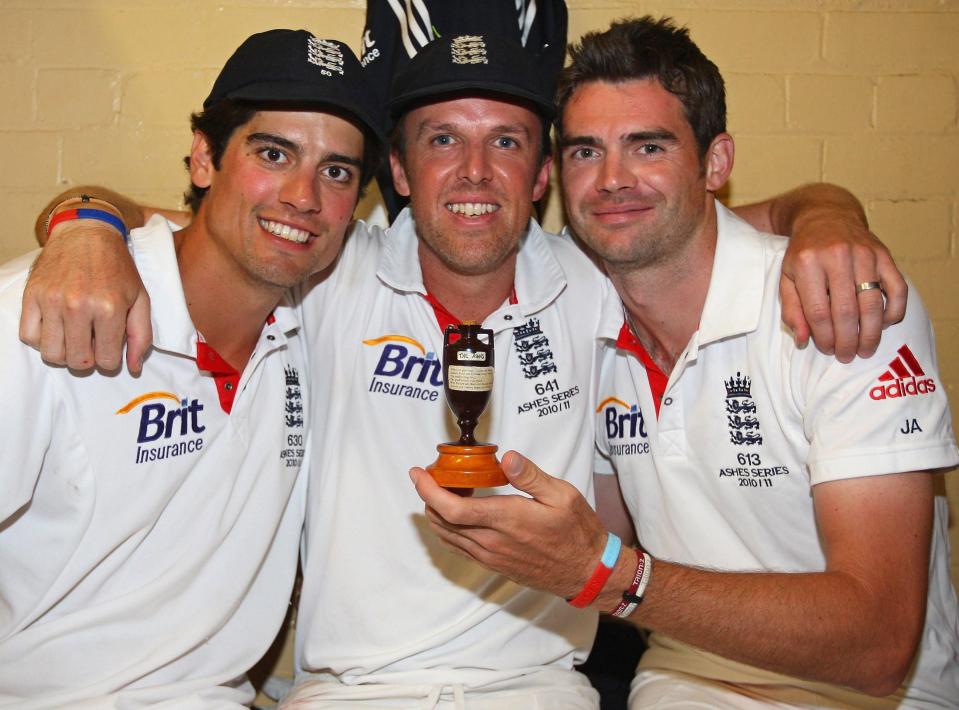  Alastair Cook poses with current team-mate Jimmy Anderson, right, and popular former spinner Graeme Swann