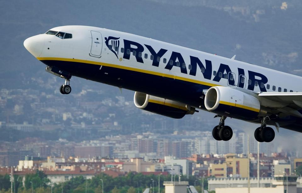  An Italian consumer group is looking into the new Ryanair rules on hand luggage