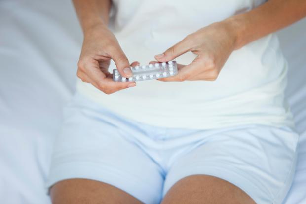 New kinds of contraceptive pills can halve the risk o ovarian cancer