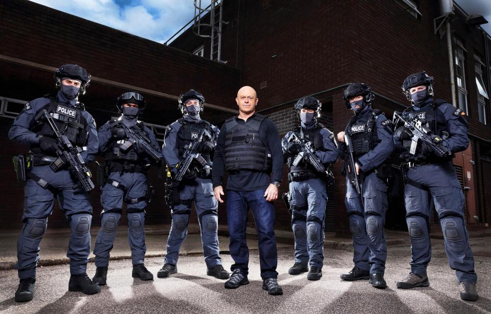  Ross Kemp goes on one of his most ­dangerous missions yet - in the body armour he had to wear in Iraq and Afghanistan