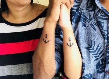  Hopefully they didn't get anchors because they bring each other down