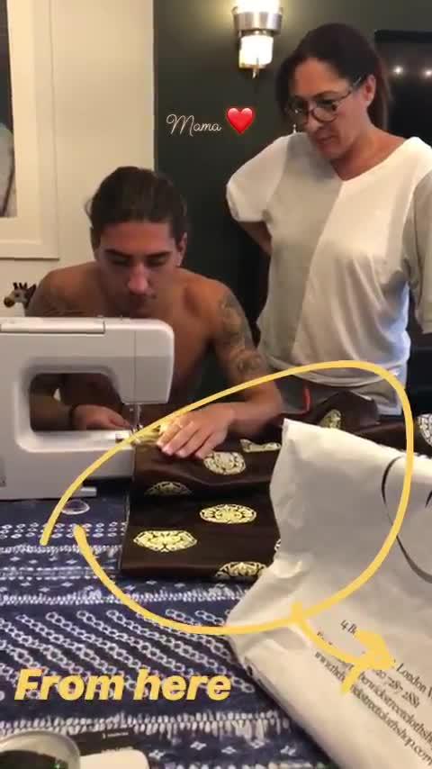  Hector Bellerin posted a video on his Instagram page sewing his own trousers under the supervision of his mum