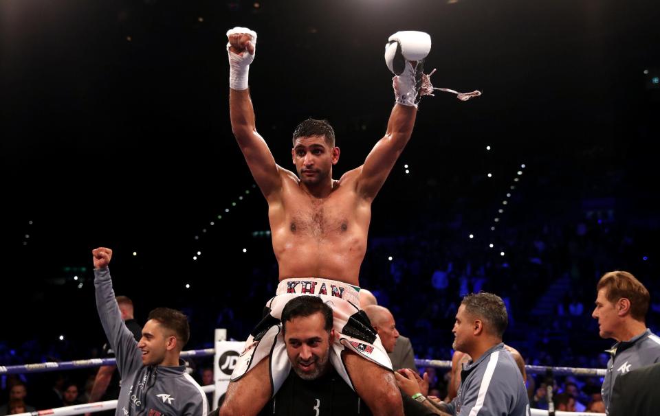 Amir Khan beat Samuel Vargas in a thrilling brawl