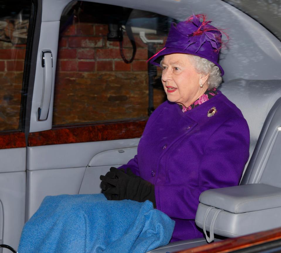  The Queen likes to have a blue blanket in her car to drape over her knees for warmth