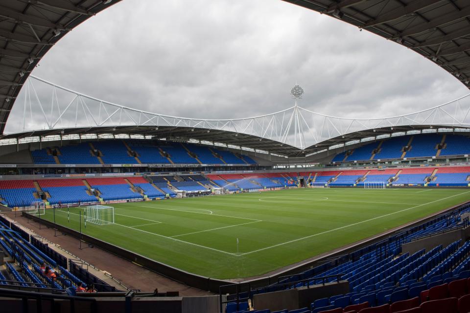  Championship side Bolton Wanderers are going into administration over an unpaid £5million loan