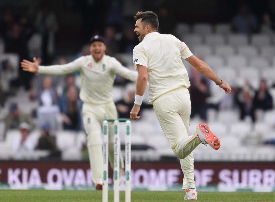  Jimmy Anderson became the most successful fastest bowler in Test history against India