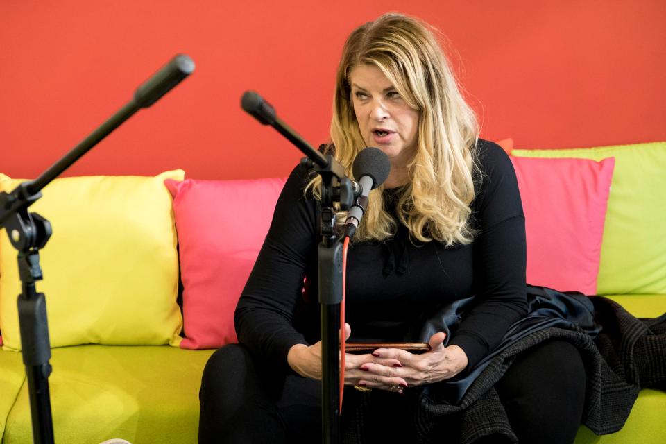  Kirstie Alley jokes that most guys who want to date her now are 'just too young'