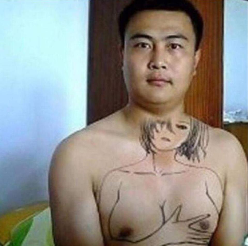  Brest try to forget about her, but it looks like he still has feeling for her... if indeed this was a real tatt!