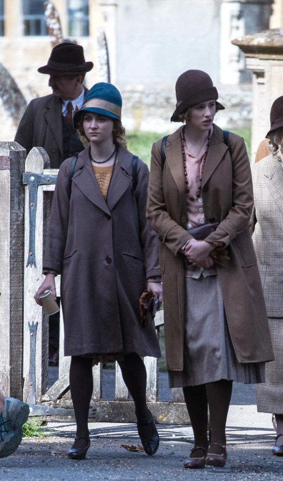 The extras all fit right into the Downton style