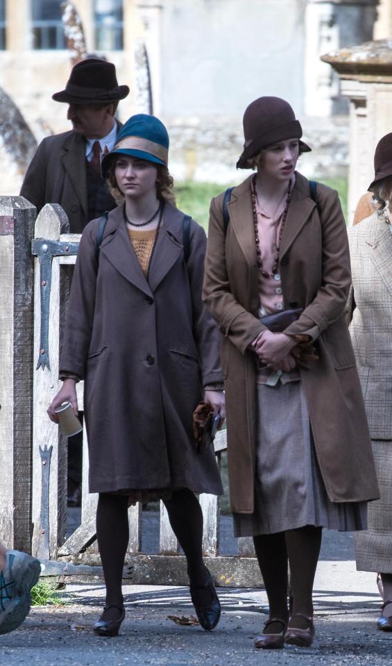  The extras all fit right into the Downton style