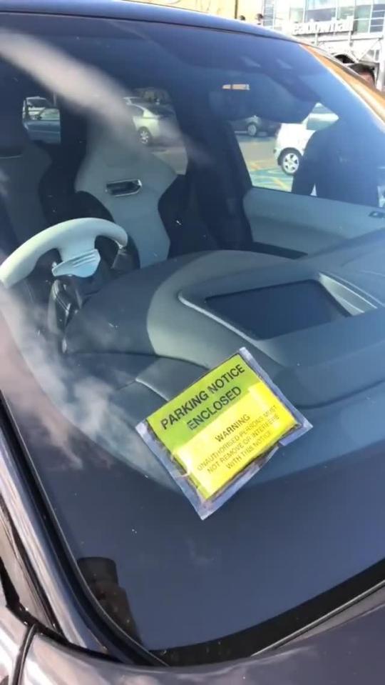  WBO middleweight champion Billy Joe Saunders picked up a parking ticket to add to his awful week