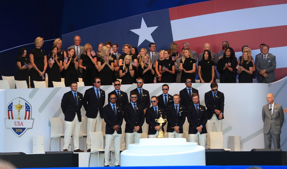 The USA team posed for a group photo with their wives and girlfriends