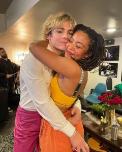  Ross Lynch is dating Jaz Sinclair