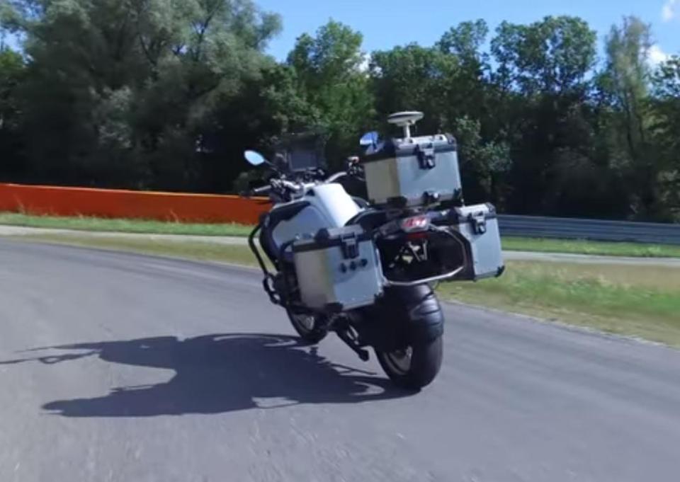  BMW Motorrad's technology lets this bike drive itself