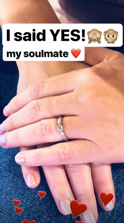  Dani Dyer pranked fans by sharing this picture of an engagement ring