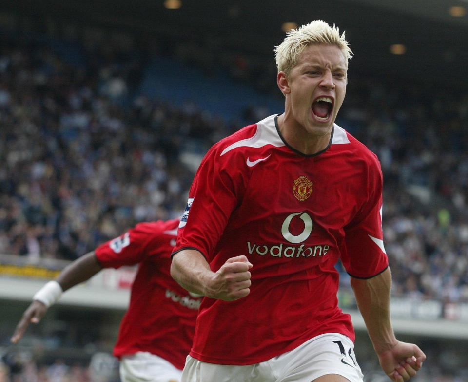  Alan Smith spent three years at Manchester United and suffered a gruesome broken leg in 2006