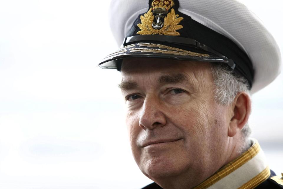  Admiral Lord West - a decorated Falklands War veteran - says the games will send a warning to Putin