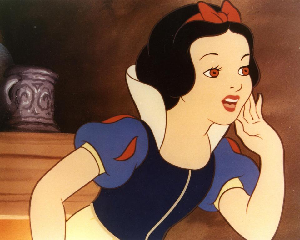  Snow White sends negative messages about women’s roles