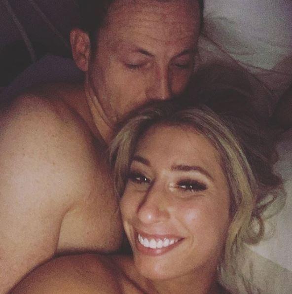  Stacey cosies up to boyfriend Joe Swash