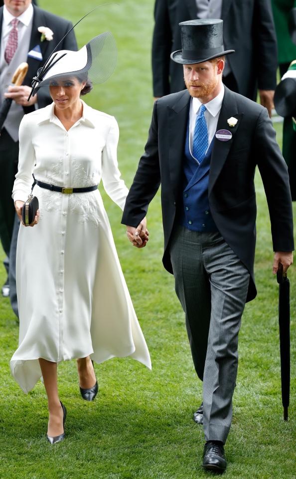  Dressing up with a hat for a day at Royal Ascot