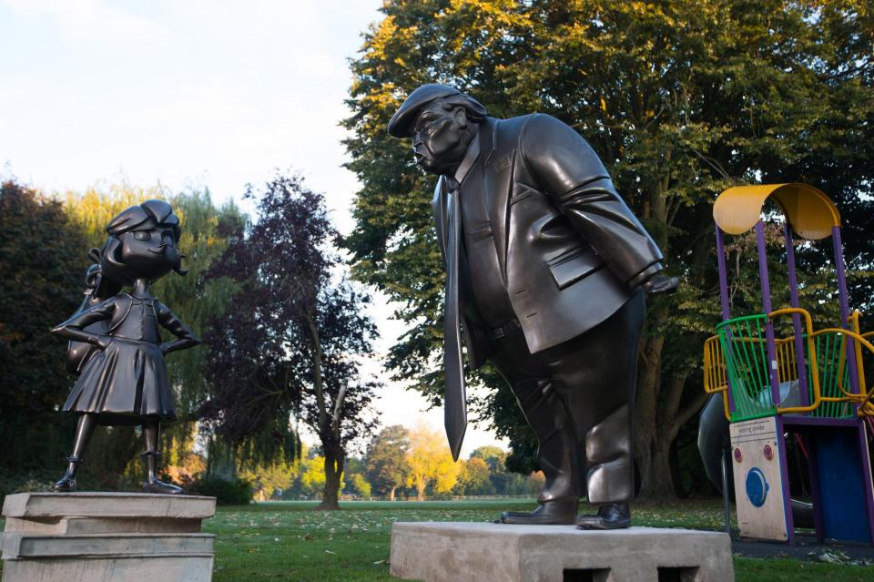  The statue was created to mark the 30th anniversary of Roald Dahl's novel