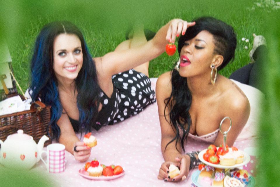  Katy Perry and Rihanna are just girls that wanna have fun