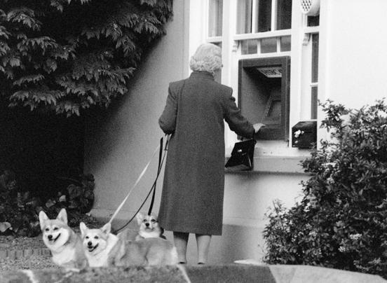  A quick stop at the ATM for the head of the Royal household as she heads out for the afternoon