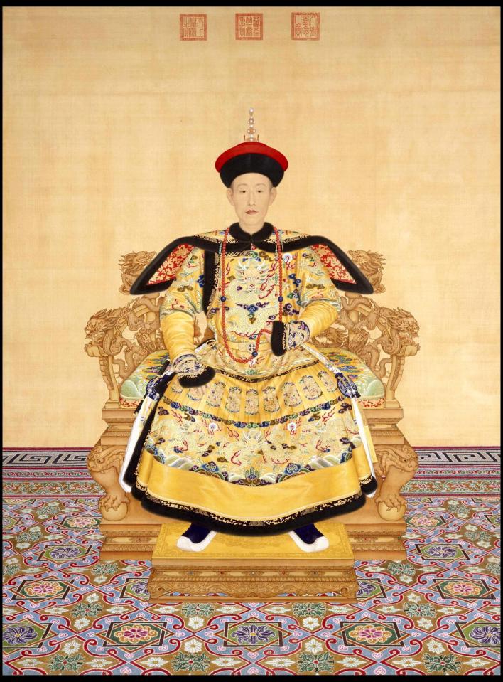  Revered Emperor Qianlong, who commissioned the pair of porcelain masterpieces