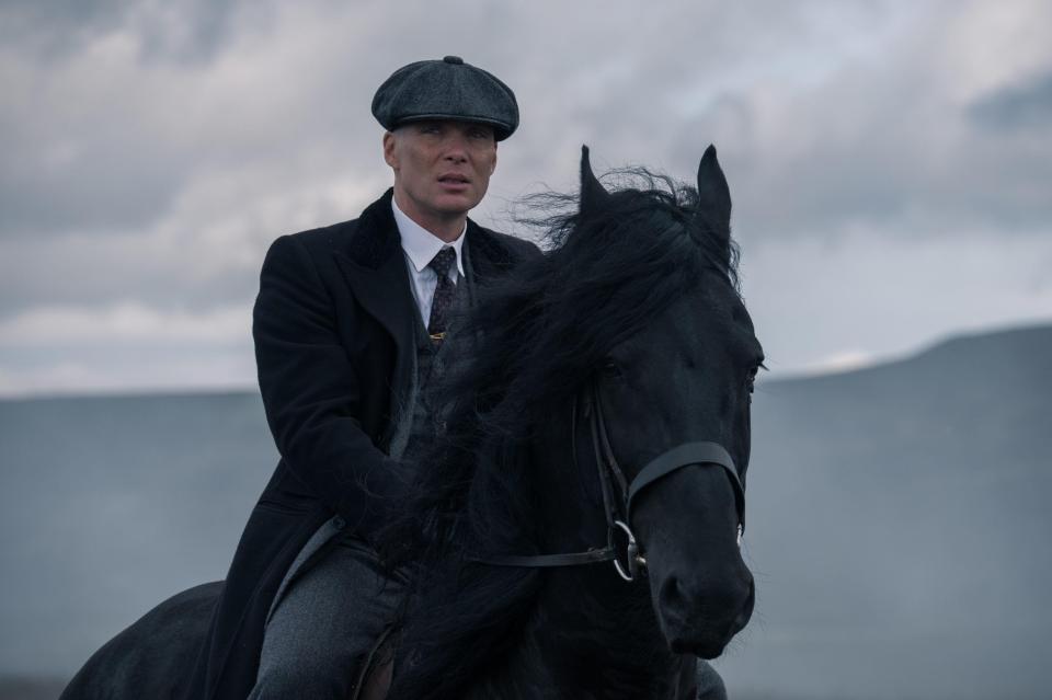  Fans have been offered a glimpse of series 5 in a promo shot featuring Tommy Shelby