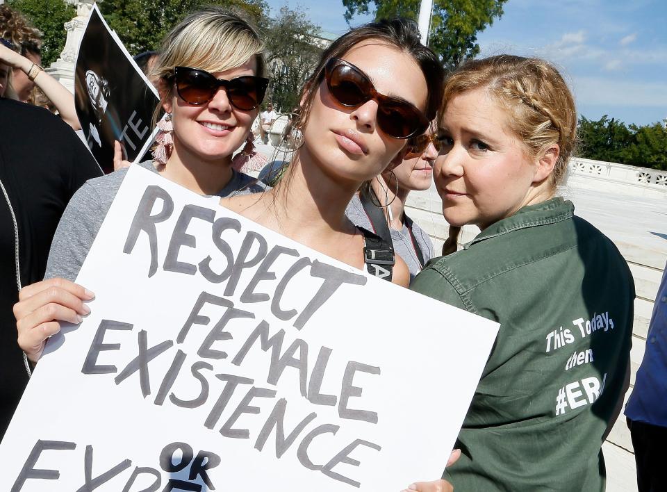  Emily Ratajkowski and Amy Schumer were arrested