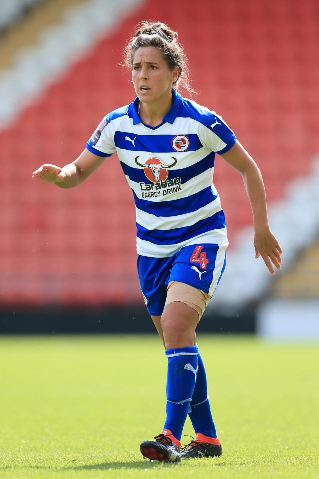  The Reading Forward is a former Everton and Arsenal player and moved to the Royals in 2017