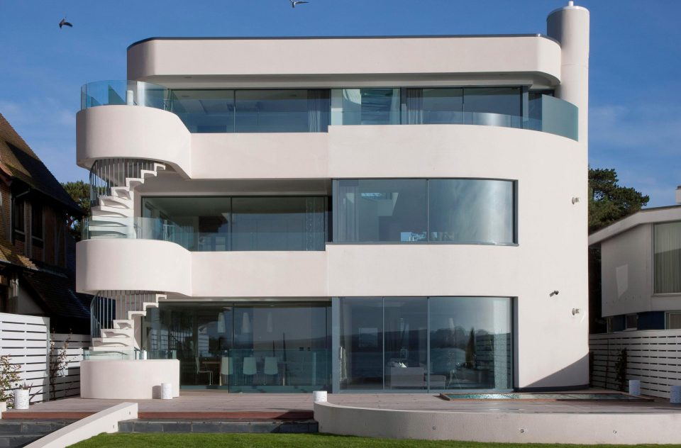  This futuristic mansion went for a staggering £5.2m