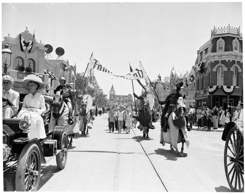 It opened in 1955 and featured 20 different attractions, in zones that still exist today like Adventureland, Tomorrowland and Frontierland 